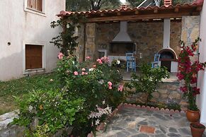 Goddesses Villa 1 in Nies