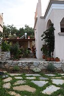 Goddesses Villa 1 in Nies