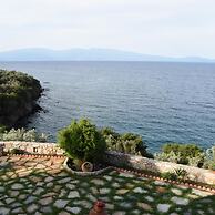 Goddesses Villa 1 in Nies