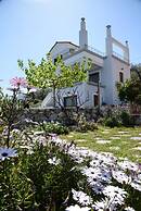 Goddesses Villa 2 in Nies