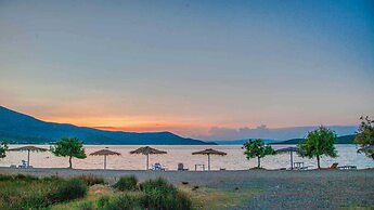 Goddesses Villa 2 in Nies