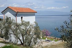 Goddesses Villa 2 in Nies