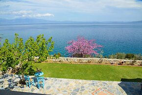 Goddesses Villa 2 in Nies