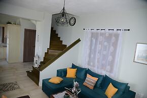 Goddesses Villa 2 in Nies