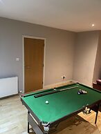 Stunning 4-bed Apartment in Glasgow West end