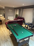 Stunning 4-bed Apartment in Glasgow West end