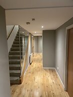 Stunning 4-bed Apartment in Glasgow West end