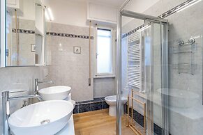 Comfortable Apartment in Firenze-careggi