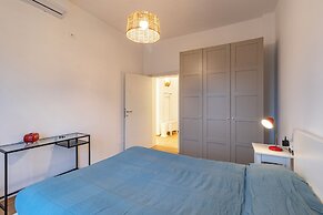 Comfortable Apartment in Firenze-careggi