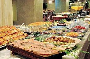 Yonago Universal Hotel