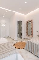 Dibellee Mykonos Studios