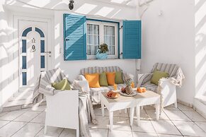 Dibellee Mykonos Studios