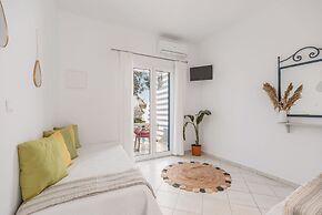 Dibellee Mykonos Studios