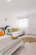 Dibellee Mykonos Studios