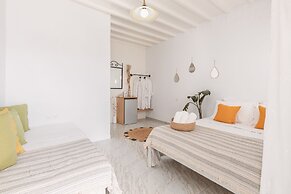 Dibellee Mykonos Studios