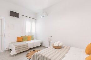 Dibellee Mykonos Studios