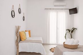 Dibellee Mykonos Studios