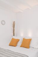 Dibellee Mykonos Studios