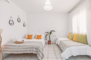 Dibellee Mykonos Studios