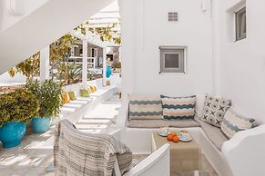 Dibellee Mykonos Studios