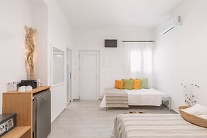 Dibellee Mykonos Studios