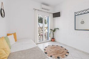 Dibellee Mykonos Studios