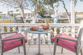 Dibellee Mykonos Studios