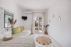 Dibellee Mykonos Studios