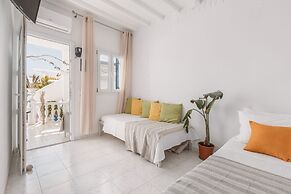 Dibellee Mykonos Studios