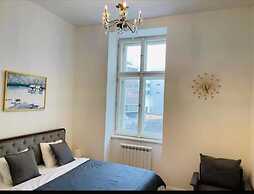 Beautiful 1-bed Studio