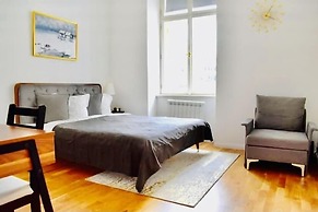 Beautiful 1-bed Studio