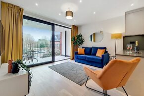 Deluxe Wembley Harrow Apartment