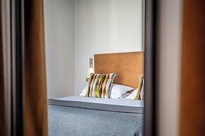 Crescent Place by Mansley