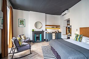 Crescent Place by Mansley