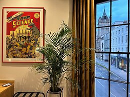 Crescent Place by Mansley