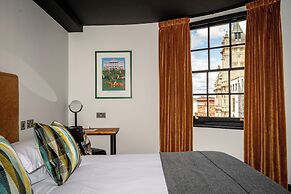 Crescent Place by Mansley