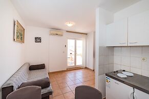 Apartment Near Supermarket Milo