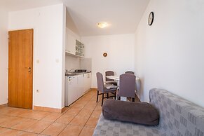 Apartment Near Supermarket Milo