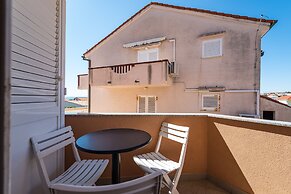 Apartment Near Supermarket Milo