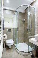 Luan Old Town apartment by DuHomes