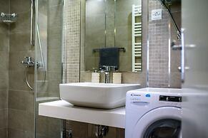 Luan Old Town apartment by DuHomes