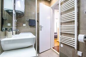 Luan Old Town apartment by DuHomes