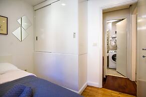 Luan Old Town apartment by DuHomes