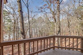 Lakefront Arkansas Home w/ Deck, Grill & Cornhole!