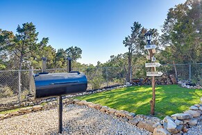 Awesome Canyon Lake Home: Rooftop Deck & Fire Pit!