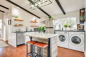 Awesome Canyon Lake Home: Rooftop Deck & Fire Pit!