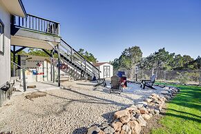 Awesome Canyon Lake Home: Rooftop Deck & Fire Pit!