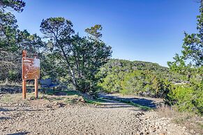 Awesome Canyon Lake Home: Rooftop Deck & Fire Pit!
