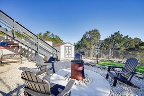 Awesome Canyon Lake Home: Rooftop Deck & Fire Pit!