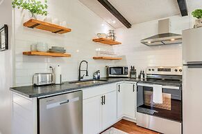 Awesome Canyon Lake Home: Rooftop Deck & Fire Pit!